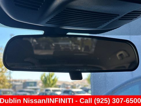 Used 2024 Nissan Rogue SV FWD image 25
