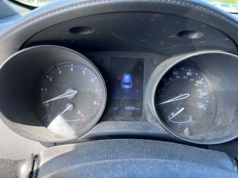 Used 2019 Toyota C-HR LE image 7