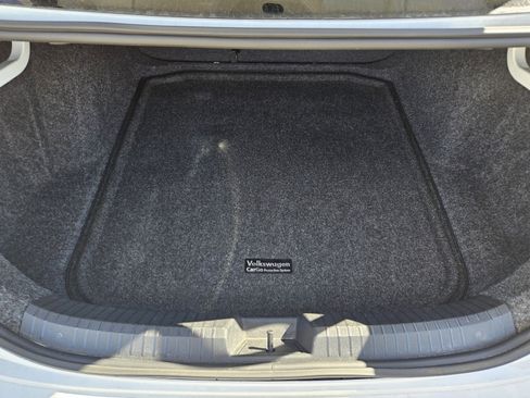 Used 2021 Volkswagen Jetta SEL Premium image 9