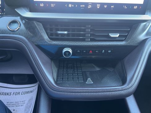 Used 2025 Ford Explorer Platinum w/ LUX Leather Package image 31