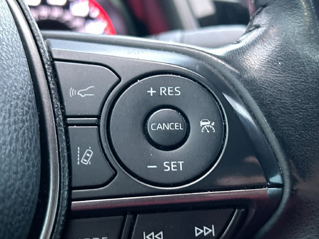Used 2022 Toyota Camry XSE w/ Navigation Package FWD image 18