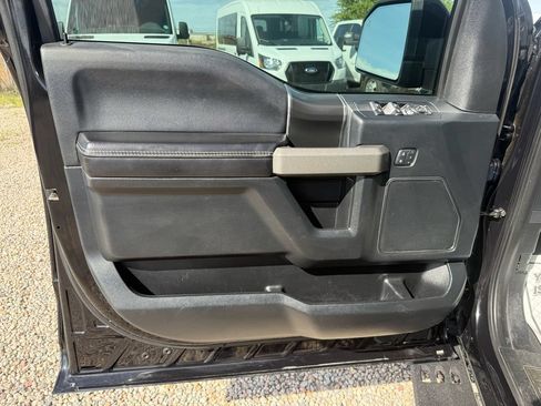 Used 2019 Ford F150 Raptor w/ Equipment Group 802A Luxury AWD/4WD image 29