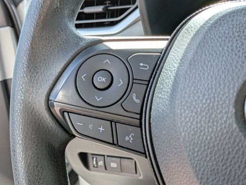 Used 2021 Toyota RAV4 XLE image 12