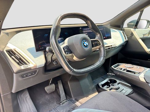 Used 2023 BMW iX xDrive50 w/ Premium Package AWD/4WD image 9