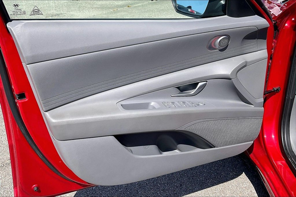 Used 2023 Hyundai Elantra SEL FWD image 23