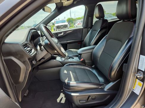 Used 2024 Ford Escape ST-Line FWD image 3