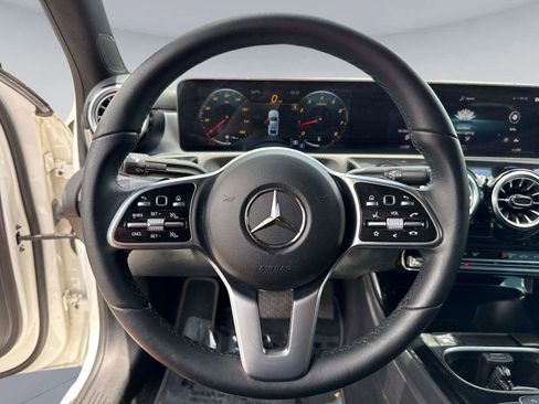 Used 2022 Mercedes-Benz A 220 image 25