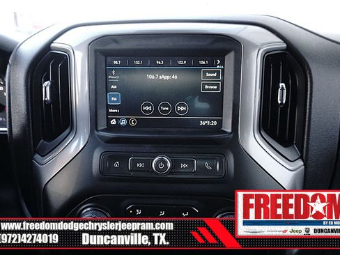 Used 2022 Chevrolet Silverado 2500 Custom w/ Custom Convenience Package image 21