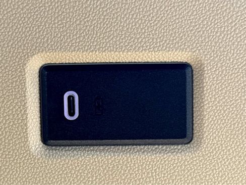 Used 2024 Cadillac Escalade ESV Premium Luxury RWD image 30