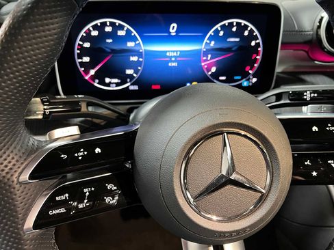 Used 2025 Mercedes-Benz C 300 4MATIC Sedan image 26