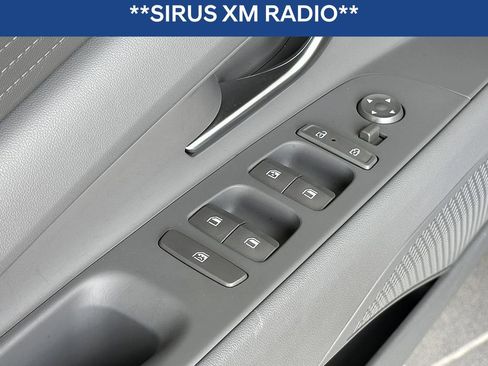 Used 2024 Hyundai Elantra SEL image 14