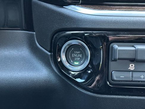 New 2026 GMC Sierra 2500 SLE w/ SLE Value Package; AWD/4WD image 19