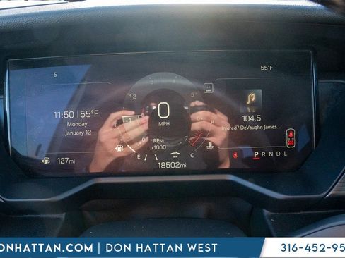 Used 2025 GMC Acadia Elevation image 6