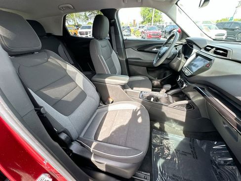 Certified 2023 Chevrolet TrailBlazer LT w/ Convenience Package FWD image 26