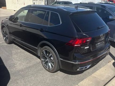 Used 2023 Volkswagen Tiguan SEL R-Line AWD/4WD image 2