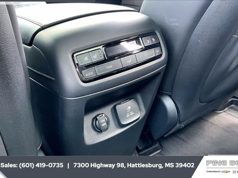 Used 2024 Hyundai Palisade Calligraphy FWD image 25