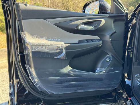 New 2026 Buick Envista Avenir image 18