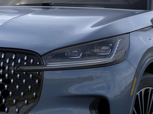New 2026 Lincoln Aviator Black Label AWD/4WD image 18