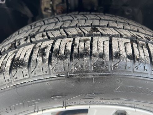 Certified 2022 Nissan Rogue Sport S image 38