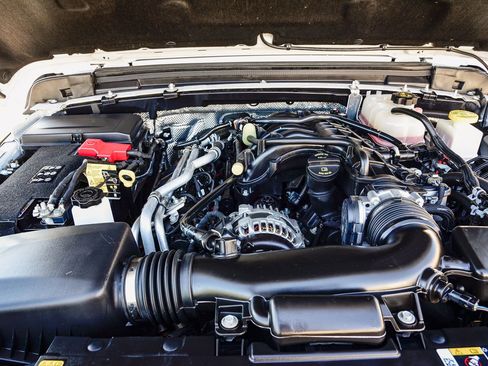 Used 2024 Jeep Gladiator Rubicon w/ Technology Group image 32