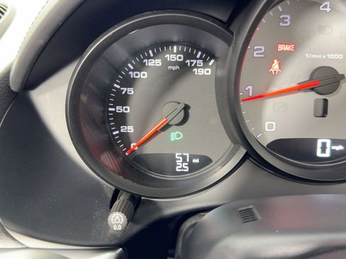 Used 2025 Porsche 718 Boxster S image 17