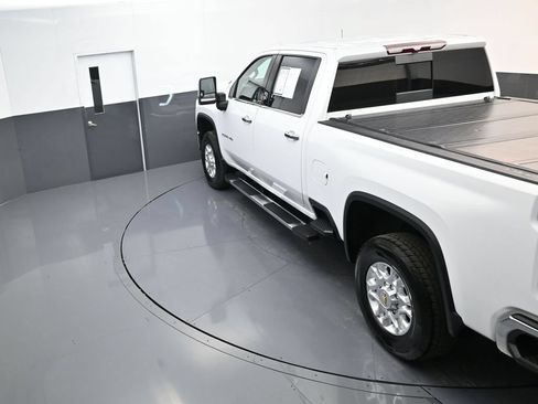 Used 2024 Chevrolet Silverado 2500 LTZ w/ LTZ Convenience Package AWD/4WD image 19