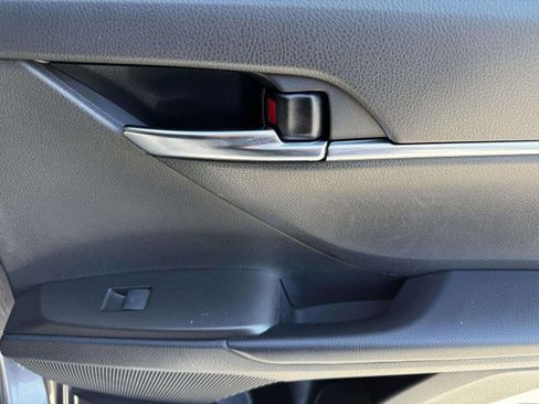 Used 2024 Toyota Camry SE image 42