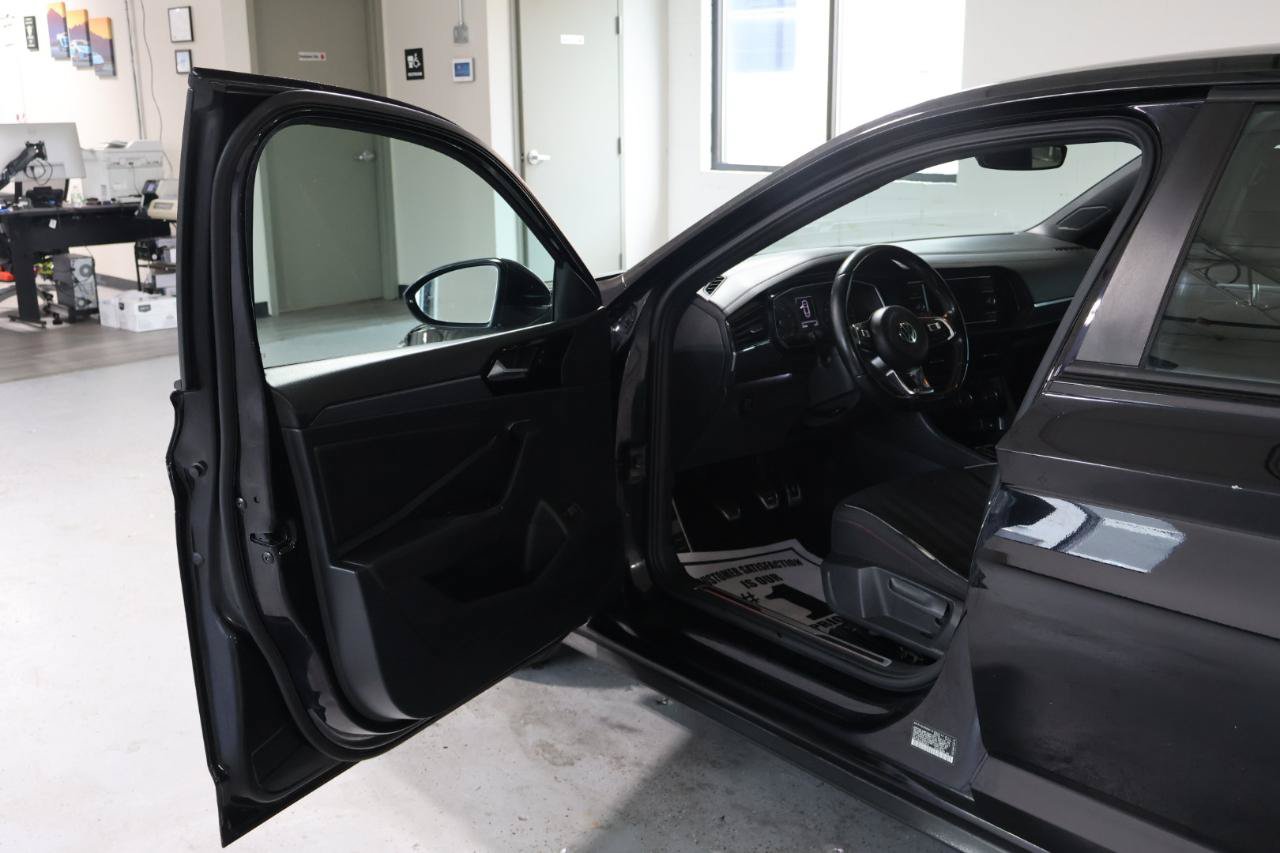 Used 2019 Volkswagen Jetta GLI FWD image 12