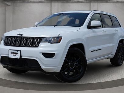 Used 2018 Jeep Grand Cherokee Altitude