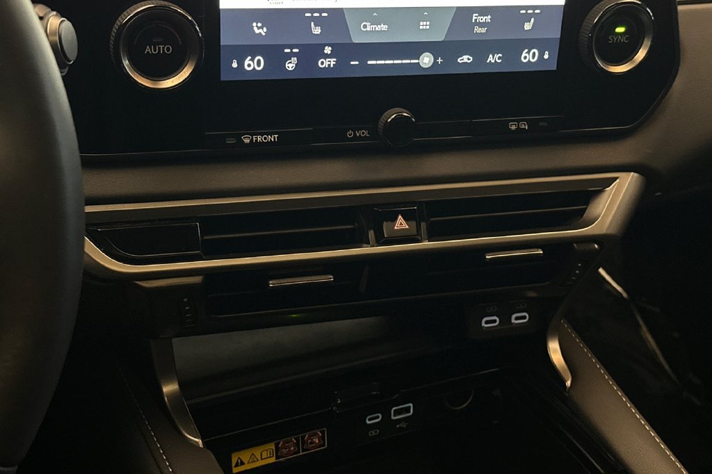 Certified 2025 Lexus RX 350 FWD w/ Accessory Package image 20
