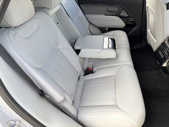 Used 2025 Land Rover Range Rover Sport SE AWD/4WD image 22