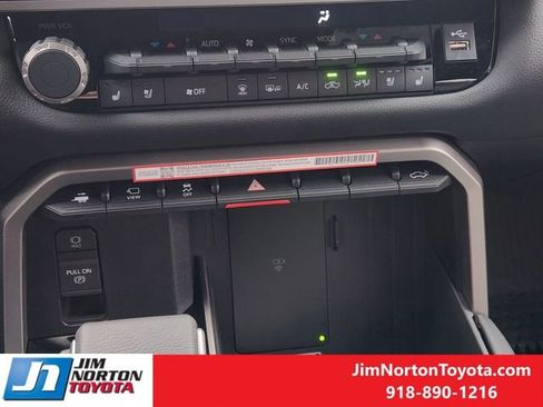 New 2026 Toyota Tundra Limited AWD/4WD image 18