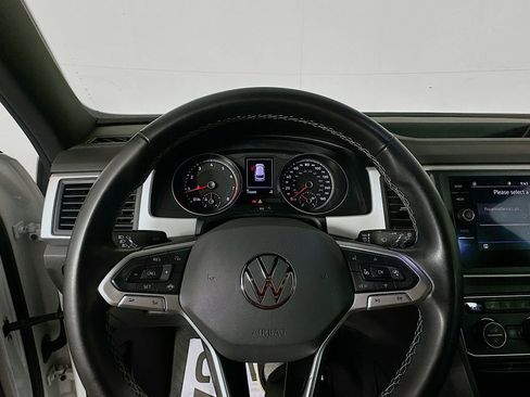 Used 2021 Volkswagen Atlas Cross Sport SE image 11