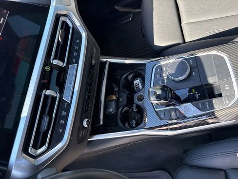 Used 2021 BMW 330i 330i w/ M Sport Package image 16