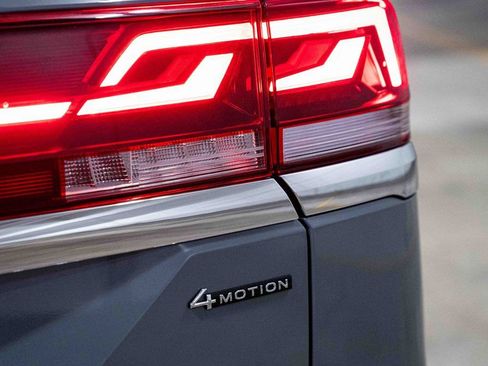 New 2026 Volkswagen Atlas SEL Premium R-Line image 6