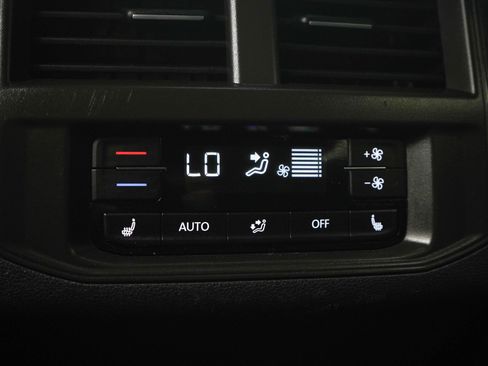 Used 2022 Volkswagen Atlas SEL AWD/4WD image 17