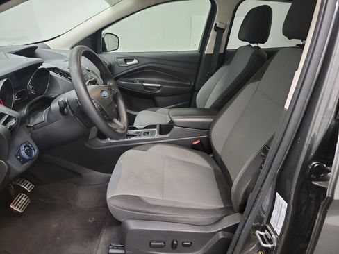 Used 2017 Ford Escape SE image 12