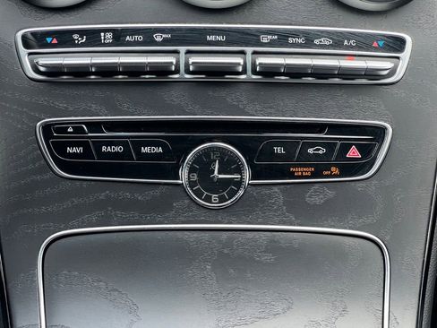 Used 2017 Mercedes-Benz C 300 Sedan image 4