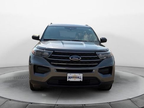 Used 2023 Ford Explorer XLT AWD/4WD image 8