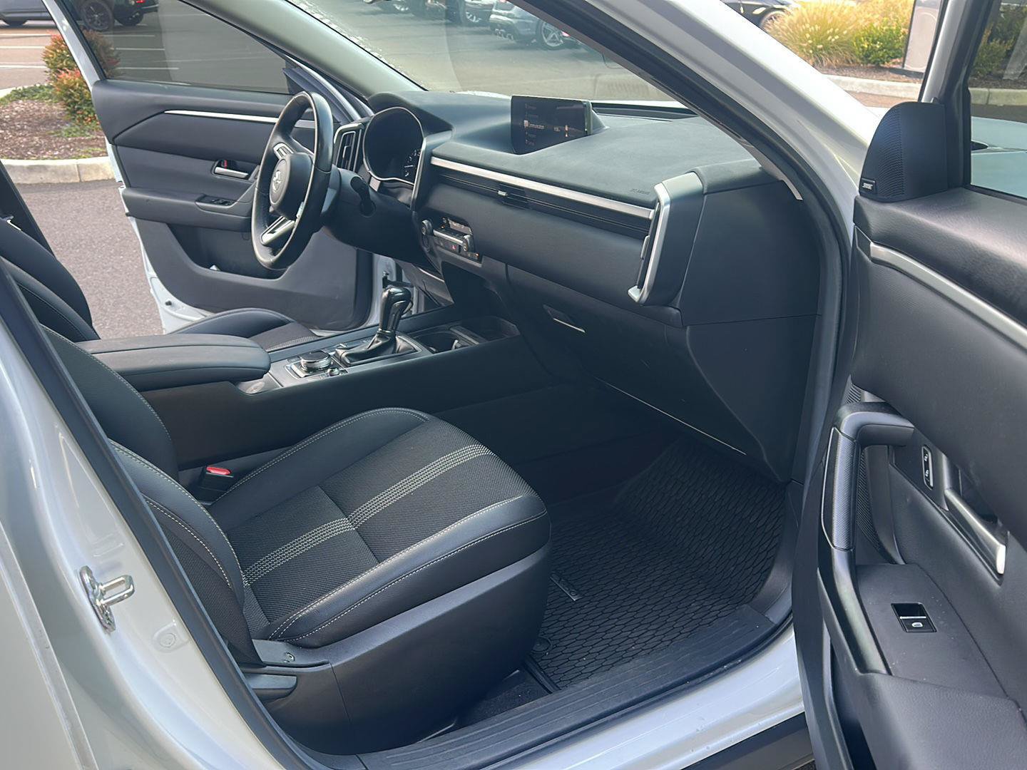 Used 2024 MAZDA CX-50 AWD 2.5 S w/ Cargo Package image 11