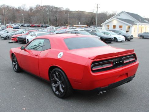 Used 2019 Dodge Challenger GT image 4