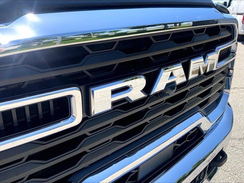 Used 2026 RAM 2500 Big Horn AWD/4WD image 28