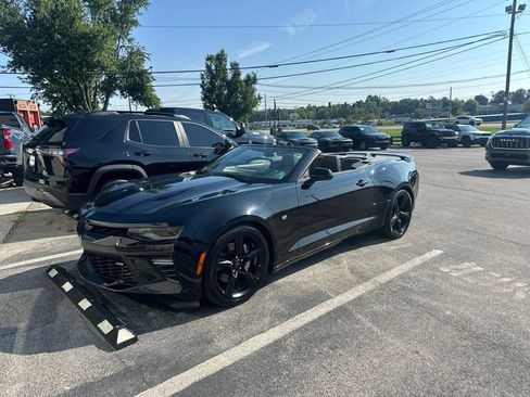 Used 2017 Chevrolet Camaro SS RWD image 7