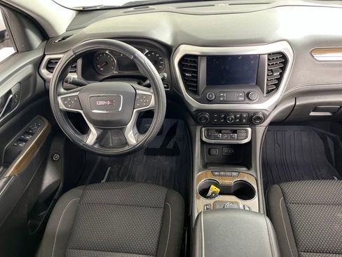 Used 2022 GMC Acadia SLE w/ Driver Convenience Package FWD image 5