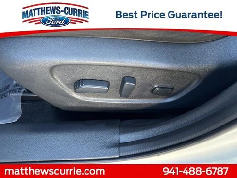 Used 2016 Nissan Rogue SV image 10