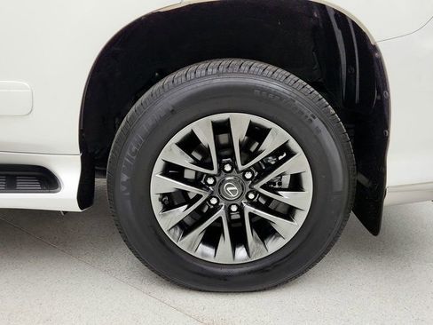 Used 2019 Lexus GX 460 Luxury image 9