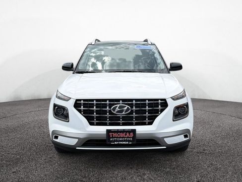 Certified 2026 Hyundai Venue SEL FWD image 3