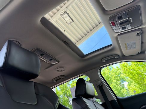 Used 2025 Kia Telluride S AWD/4WD image 18