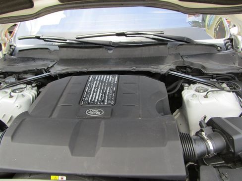 Used 2017 Land Rover Range Rover Sport HSE AWD/4WD image 13