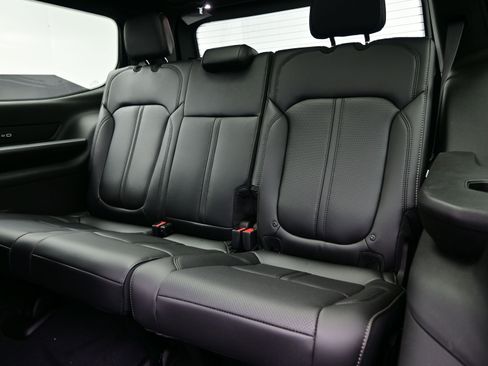 New 2026 Jeep Grand Wagoneer 4WD image 11